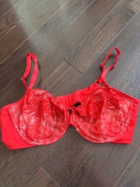 Victoria's Secret Red Lace Sequin Underwire Bra